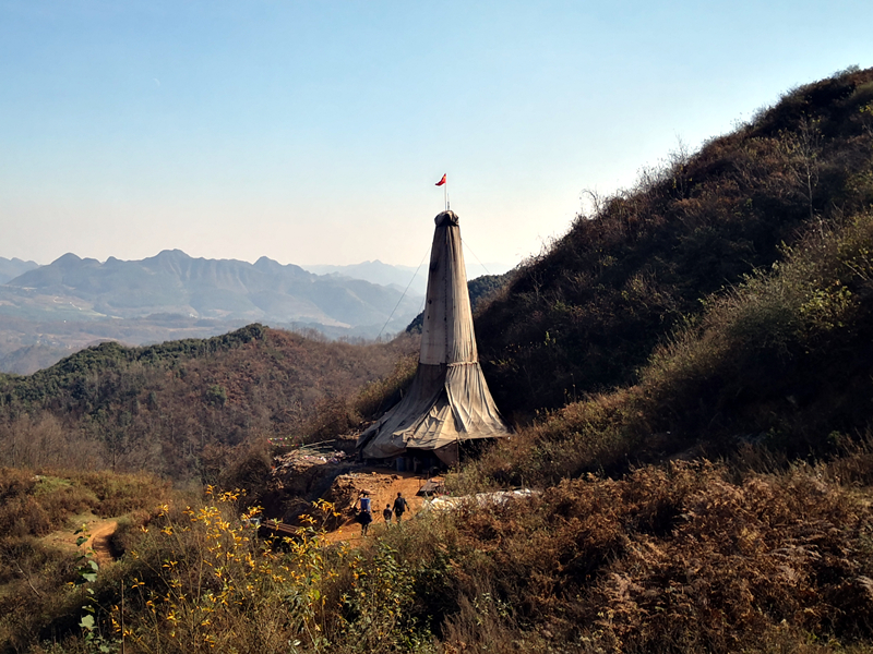 再出發(fā)，亮巖